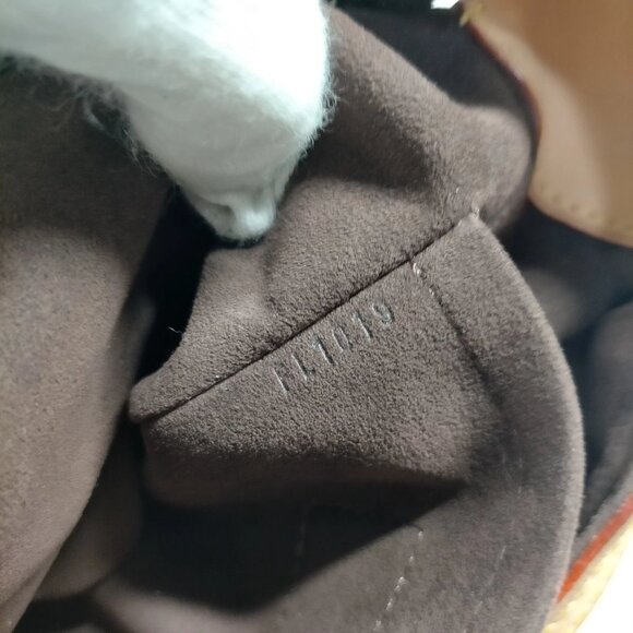 Louis Vuitton Kalahari PM Brown Monogram Shoulder Bag mon-1043-091025 - Picture 15 of 16